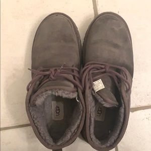 ACCEPTING ALL REASONABLE OFFERS men ugg